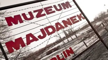 В Польше осудили двух украинцев за нацистское приветствие в бывшем концлаге