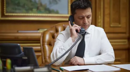 Автор NI потребовал от Белого дома принудить Зеленского к переговорам с РФ Автор NI потребовал от Белого дома принудить Зеленского к переговорам с РФ