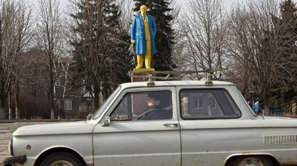 Украина: Крестовый поход декоммунизаторов Украина: Крестовый поход декоммунизаторов