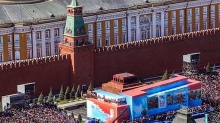 Верните гордый вид Мавзолею! Наша стыдливая вуаль на нем – рабский синдром Верните гордый вид Мавзолею! Наша стыдливая вуаль на нем – рабский синдром