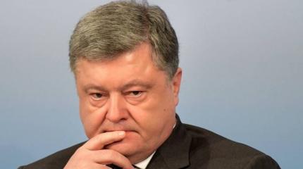 Названы страны, в которые может сбежать Порошенко