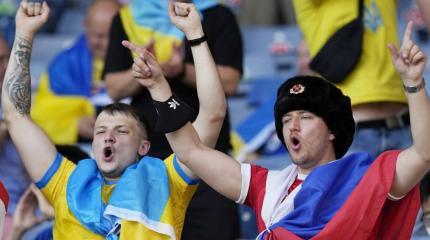 Почему русскому позорно болеть под флагом Украины Почему русскому позорно болеть под флагом Украины