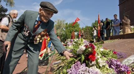 Перед 9 мая украинцев запугивают беспорядками Перед 9 мая украинцев запугивают беспорядками
