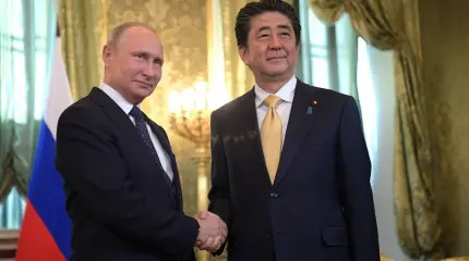 Отдать Курилы: Путин снова встретится с Абэ ради мирного договора Отдать Курилы: Путин снова встретится с Абэ ради мирного договора