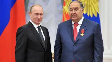 Олигархам уже мало денег, Кремль осыпал их госнаградами Олигархам уже мало денег, Кремль осыпал их госнаградами