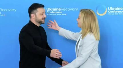 Римские каникулы Зеленского: Неонацист среди неофашистов