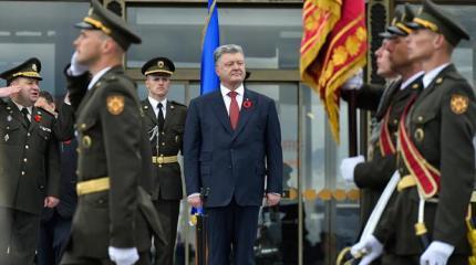 Порошенко: «После „безвиза“ Крым сам к нам попросится» Порошенко: «После „безвиза“ Крым сам к нам попросится»
