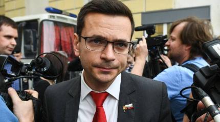 Бегство с тонущего корабля: эксперты об отставке Яшина Бегство с тонущего корабля: эксперты об отставке Яшина