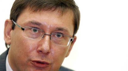 Луценко депутатам Рады: Берите автоматы и идите штурмовать Донбасс Луценко депутатам Рады: Берите автоматы и идите штурмовать Донбасс