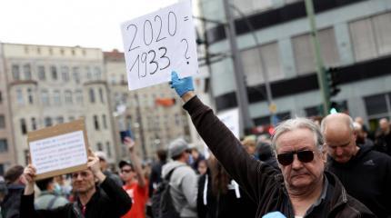 Германия расколота: Le Monde сообщила о национальной неразберихе в ФРГ Германия расколота: Le Monde сообщила о национальной неразберихе в ФРГ