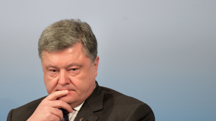 Порошенко передумал лишать крымчан украинского гражданства Порошенко передумал лишать крымчан украинского гражданства