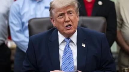 Трампа персы аккуратно водят за нос — и Трампу этого достаточно для счастья