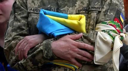 Украине расписали три сценария: пора спускать жовто-блакитный стяг Украине расписали три сценария: пора спускать жовто-блакитный стяг