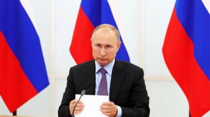 Кремль меняет «настоящих хозяев» регионов Кремль меняет «настоящих хозяев» регионов