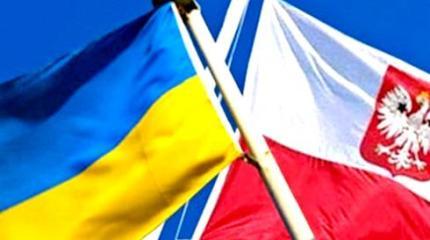 Польша вводит санкции против Украины, демонстративно поддерживая Россию