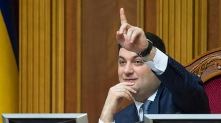 Гройсман плюнул в лицо Майдану, назвав олигархов «достоянием Украины» Гройсман плюнул в лицо Майдану, назвав олигархов «достоянием Украины»