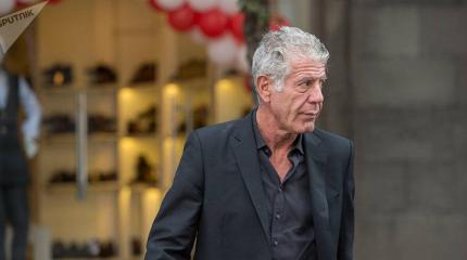 Баку "забанил" шеф-повара CNN: комедия перерастает в фарс?