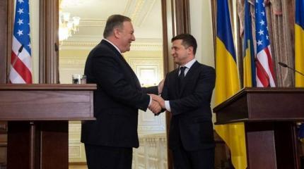 Твердя на весь мир о своей независимости, Украина стала колонией США
