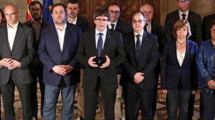 Руководству Каталонии предлагают бежать Руководству Каталонии предлагают бежать