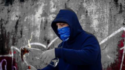 На Украине нет судов, есть только право нацистской диктатуры На Украине нет судов, есть только право нацистской диктатуры