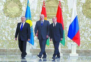 Россия добилась от ряда стран СНГ вступления в экономический союз, но чем он станет на практике? Россия добилась от ряда стран СНГ вступления в экономический союз, но чем он станет на практике?