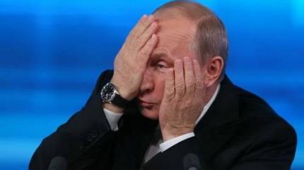 Даже проклиная Путина, народ в душе взывает к нему о спасении. Это тупик