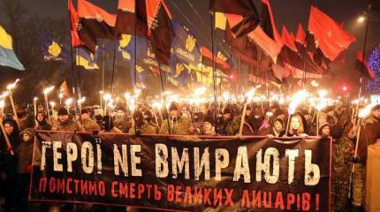 Марш радикалов "Азова" в Северодонецке