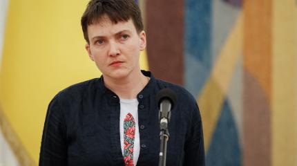Савченко рассказала, кто раскачивает Майдан в Киеве, а кто - войну в Донбассе Савченко рассказала, кто раскачивает Майдан в Киеве, а кто - войну в Донбассе