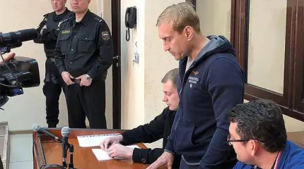 Аресты в Крыму: Евпатория в защиту мэра вышла на «пробежку протеста» Аресты в Крыму: Евпатория в защиту мэра вышла на «пробежку протеста»