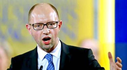 Яценюка прогнали из Германии с криками: «Фашист!» Яценюка прогнали из Германии с криками: «Фашист!»