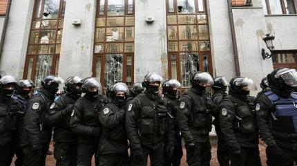 Запад мечтает уничтожить Украину руками русских Запад мечтает уничтожить Украину руками русских