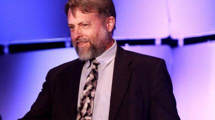Экс-помощник Рейгана Бэндоу призвал США договариваться с Россией Экс-помощник Рейгана Бэндоу призвал США договариваться с Россией