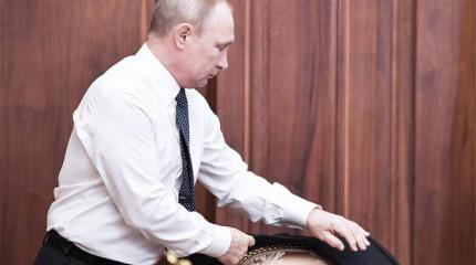 Преемник Путина уже приступил к работе в правительстве Преемник Путина уже приступил к работе в правительстве