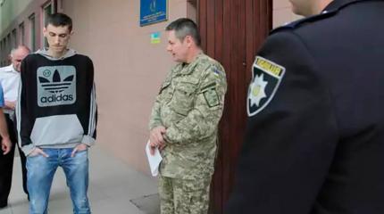 В украинских СМИ удивились массовому нежеланию населения воевать В украинских СМИ удивились массовому нежеланию населения воевать