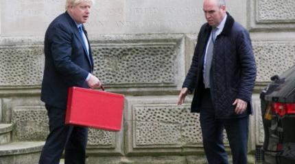 Жернова шпиономании: Борис Джонсон уличен в связях с РФ Жернова шпиономании: Борис Джонсон уличен в связях с РФ
