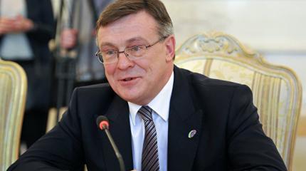Леонид Кожара: Трамп принимал Порошенко как президента банановой республики Леонид Кожара: Трамп принимал Порошенко как президента банановой республики