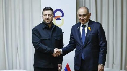 Десант глобалистов в Армению, или Зеленский в Закавказье