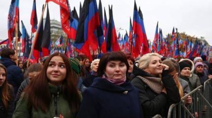 Кремль не хочет признавать ДНР и ЛНР, чтобы не потерять Украину Кремль не хочет признавать ДНР и ЛНР, чтобы не потерять Украину