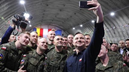 Границы суверенитета Польши определяет Запад Границы суверенитета Польши определяет Запад