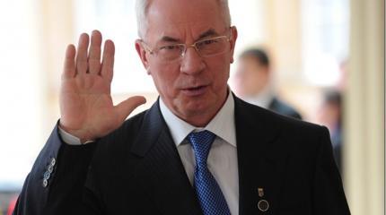 Азаров: Порошенко и Ко выступают за героизацию фашистов и их пособников Азаров: Порошенко и Ко выступают за героизацию фашистов и их пособников