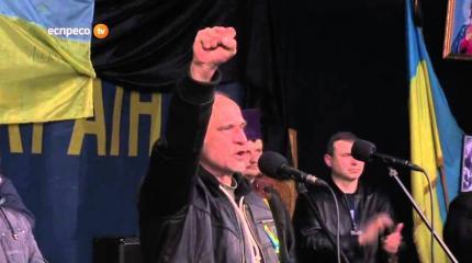 Польша меду двумя турами выборов. Чем Павел Кукиз раздражает Адама Михника?
