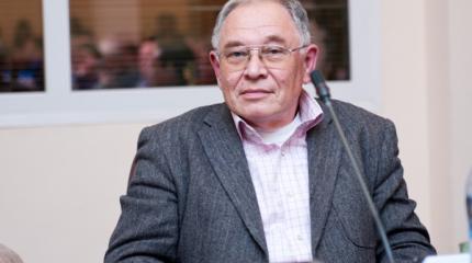 Булдаков: Сталин на выдающуюся личность не тянул Булдаков: Сталин на выдающуюся личность не тянул