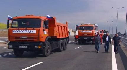 Украина заслужила унижение Крымским мостом Украина заслужила унижение Крымским мостом