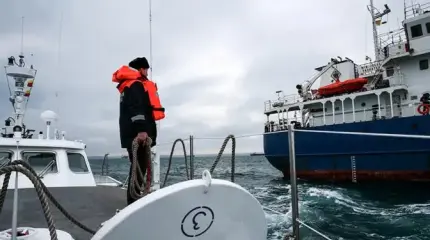 Конец пиратству Запада? В территориальных водах России задержано судно