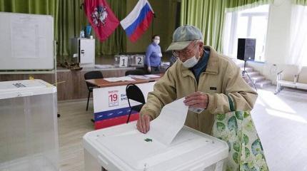 В Кремле не намерены отменять или переносить выборы губернаторов В Кремле не намерены отменять или переносить выборы губернаторов
