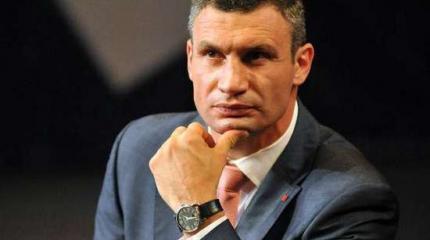 Кличко тайно продал снесенные советские памятники за рубеж Кличко тайно продал снесенные советские памятники за рубеж