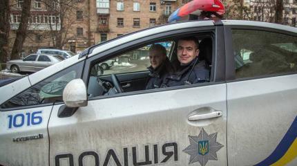Украинский притон. Полицейские наркобароны под крылом Порошенко Украинский притон. Полицейские наркобароны под крылом Порошенко