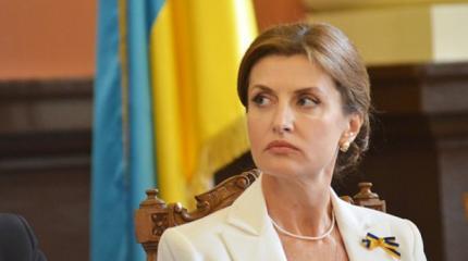 Марина Порошенко в инвалидной коляске: что случилось с первой леди Украины? Марина Порошенко в инвалидной коляске: что случилось с первой леди Украины?