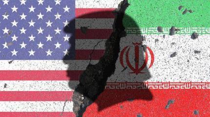 Трамп просит Иран позволить его бомбить Трамп просит Иран позволить его бомбить