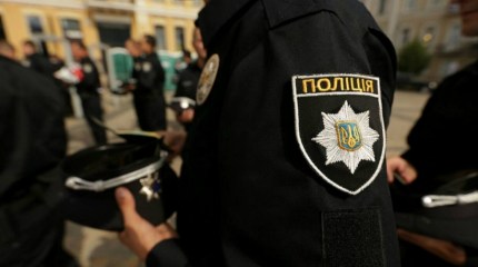 "Новая полиция" Украины разбегается быстрее тараканов